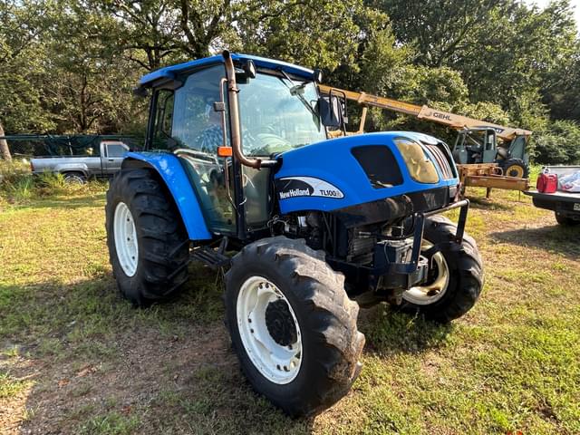 Image of New Holland TL100A equipment image 1