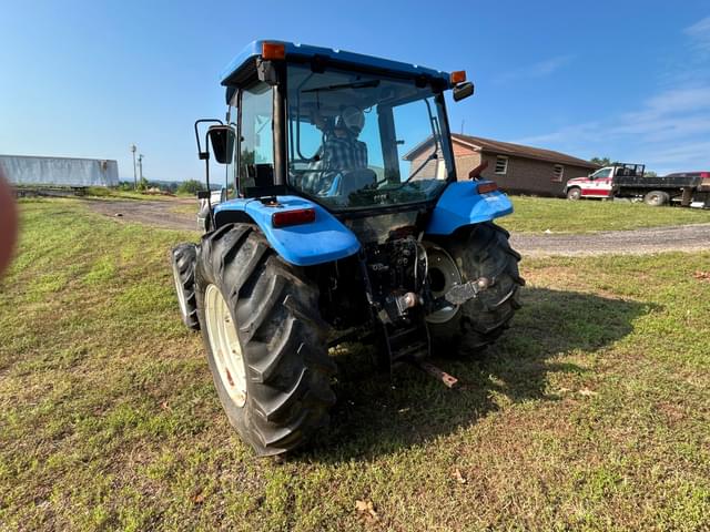 Image of New Holland TL100A equipment image 3
