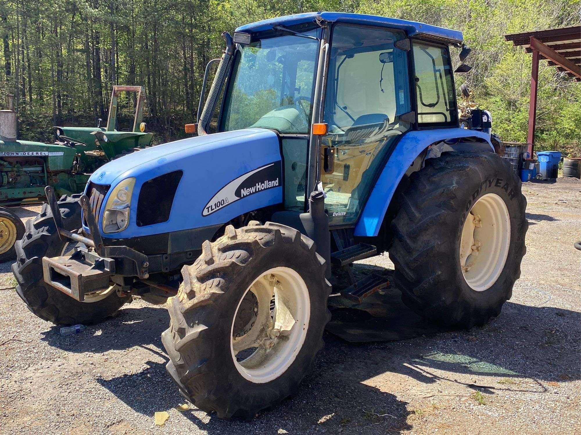 Main image New Holland TL100A