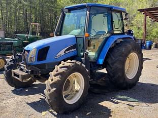 New Holland TL100A Equipment Image0