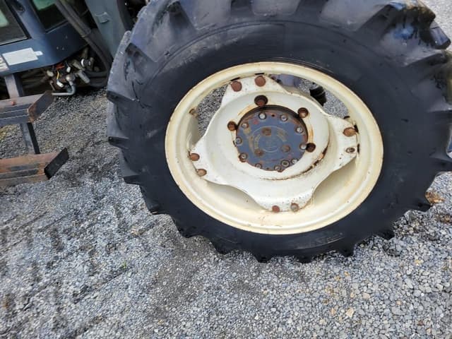 Image of New Holland TL70 equipment image 4