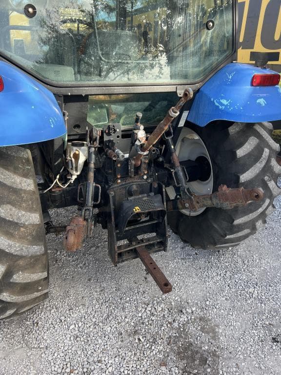 Image of New Holland TL80 equipment image 2