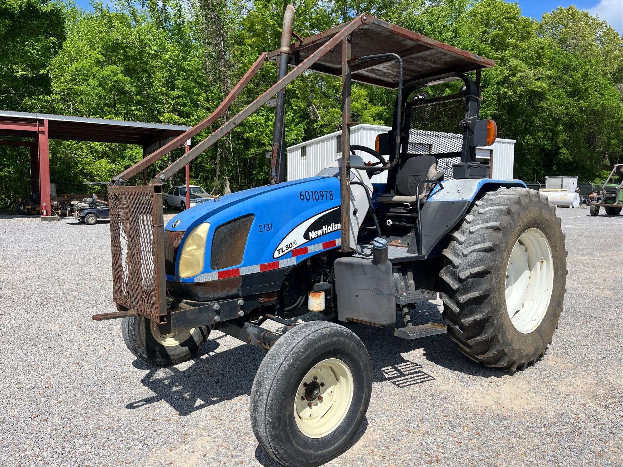 New Holland TL80A Equipment Image0