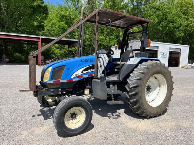 Image of New Holland TL80A equipment image 2