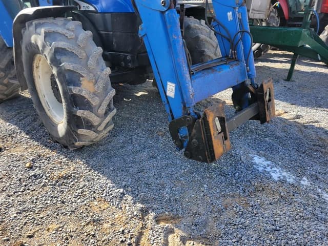 Image of New Holland TL90 equipment image 2