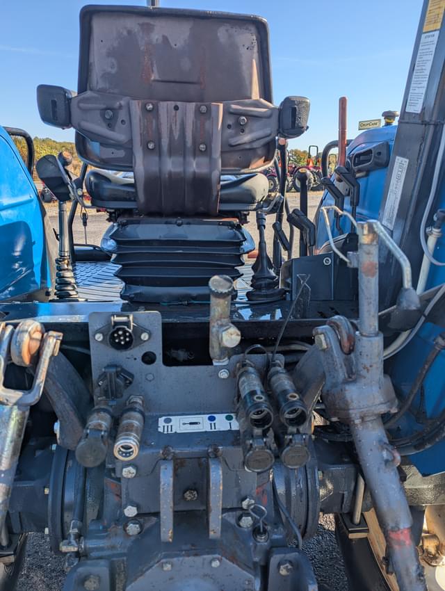 Image of New Holland TL90 equipment image 3