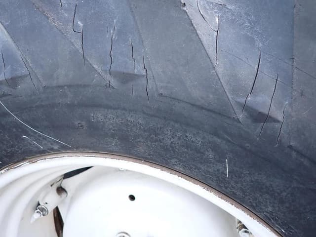 Image of New Holland TL90 equipment image 4