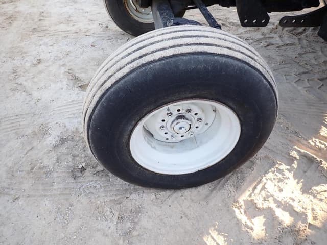 Image of New Holland TL90 equipment image 3