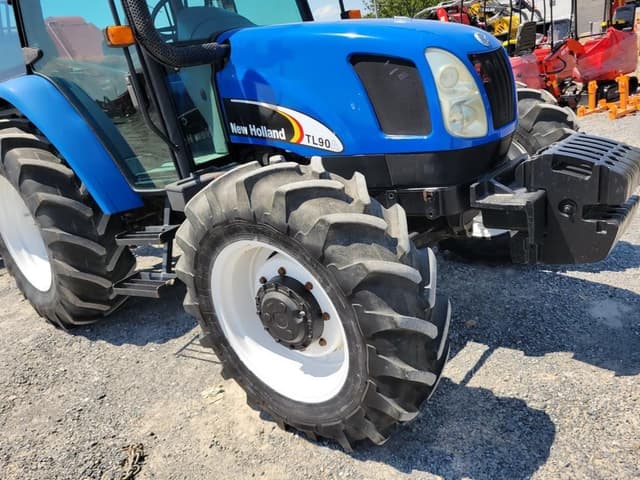 Image of New Holland TL90A equipment image 2