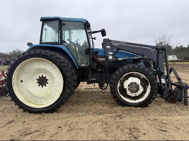 Image of New Holland TM135 equipment image 4