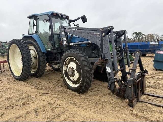 Image of New Holland TM135 equipment image 1