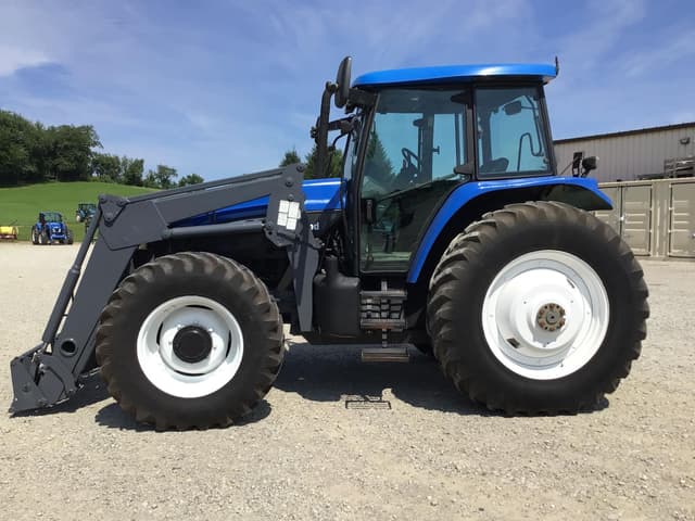 Image of New Holland TM140 equipment image 3