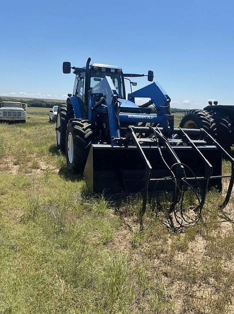 Image of New Holland TM165 Image 0