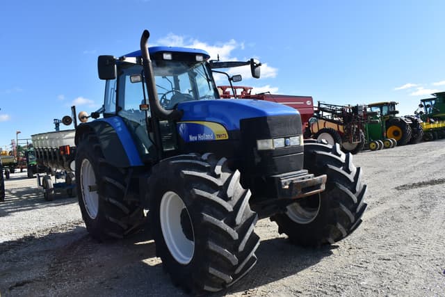 Image of New Holland TM175 equipment image 3