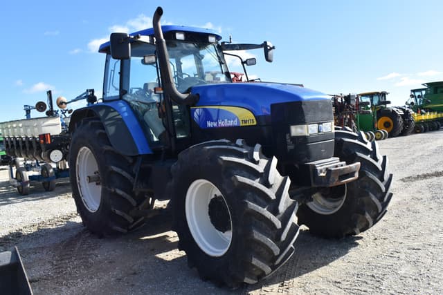Image of New Holland TM175 equipment image 4