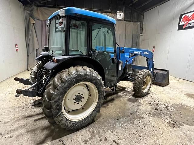 Image of New Holland TN55 equipment image 4