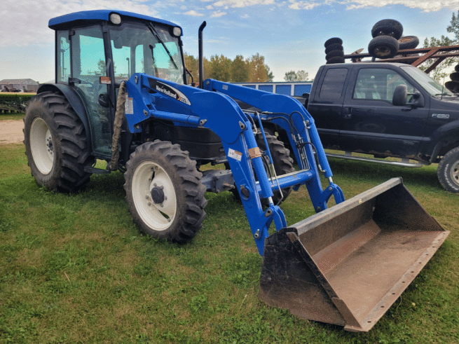 New Holland TN55S Equipment Image0