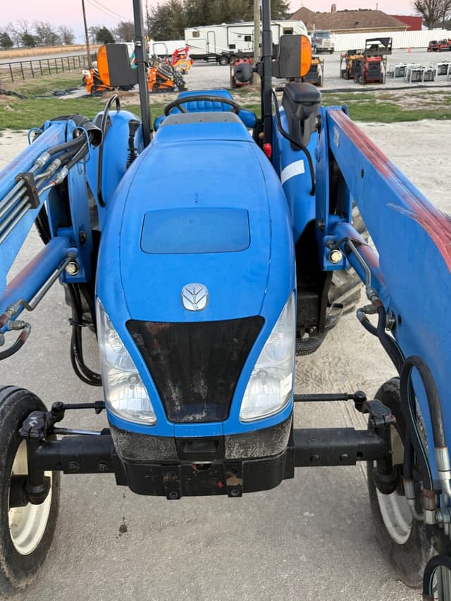 Image of New Holland TN60A equipment image 3