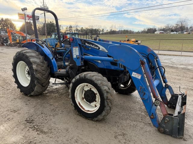 Image of New Holland TN60A equipment image 4