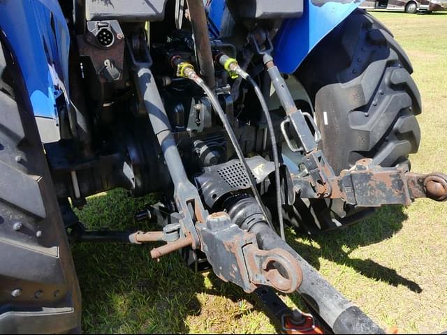 Image of New Holland TN60A equipment image 4