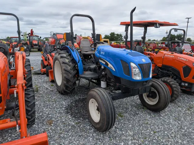 Image of New Holland TN60A equipment image 2