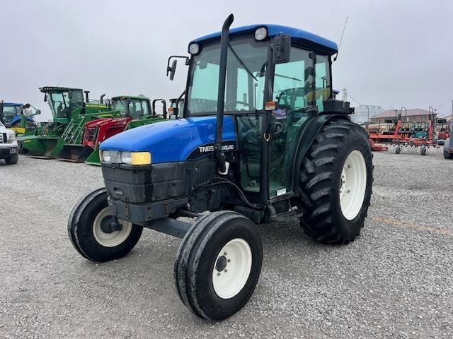 New Holland TN65 Equipment Image0