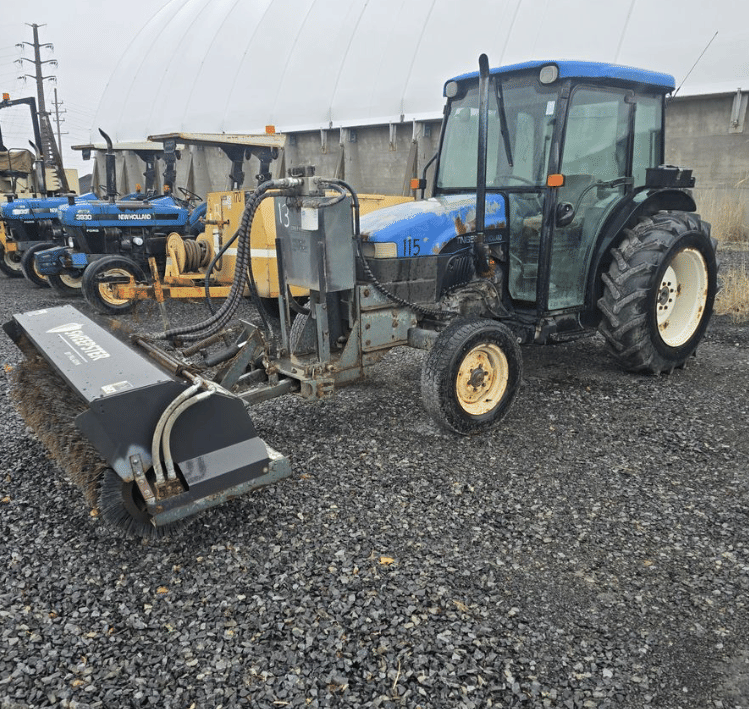 New Holland TN65 Equipment Image0