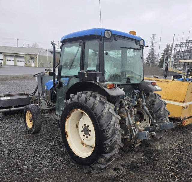 Image of New Holland TN65 equipment image 2
