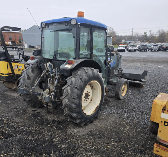Image of New Holland TN65 equipment image 4