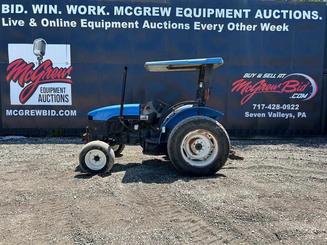New Holland TN65 Equipment Image0
