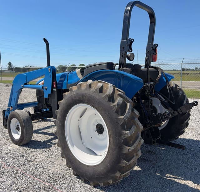 Image of New Holland TN65 equipment image 4