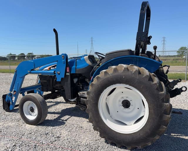 Image of New Holland TN65 equipment image 3