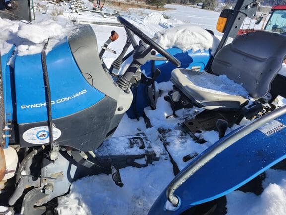 Image of New Holland TN65S equipment image 2