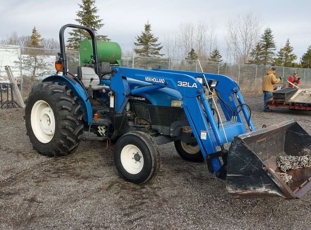 Image of New Holland TN70 equipment image 1
