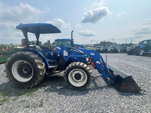 New Holland TN75A Equipment Image0