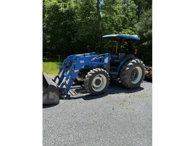 Image of New Holland TN75A equipment image 2