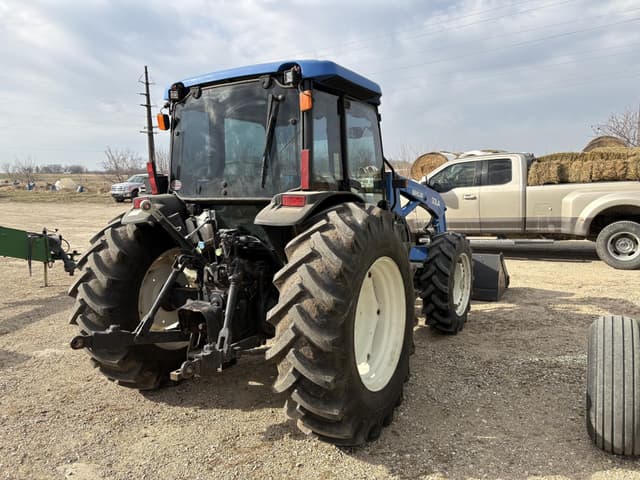 Image of New Holland TN75SA equipment image 4