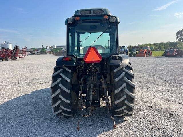 Image of New Holland TN90F equipment image 3