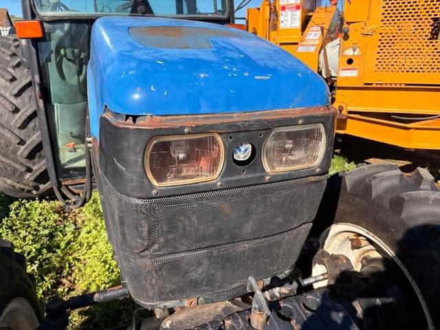 Image of New Holland TN95FA equipment image 4