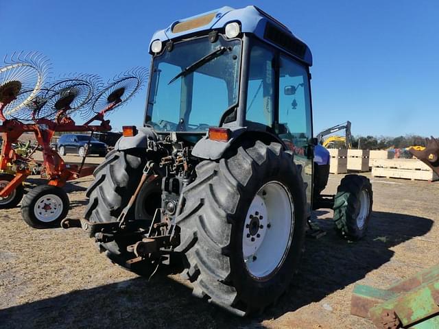 Image of New Holland TN95FA equipment image 2