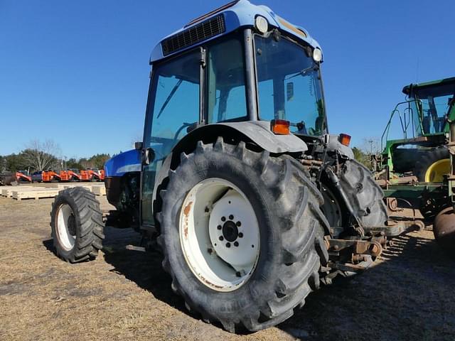 Image of New Holland TN95FA equipment image 3