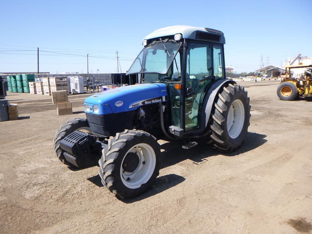 Image of New Holland TN95FA Primary image