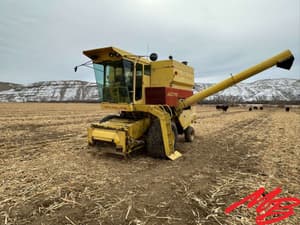 New Holland TR70 Image