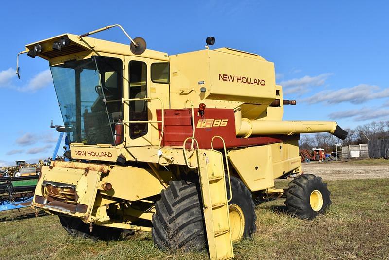 Image of New Holland TR85 Primary image