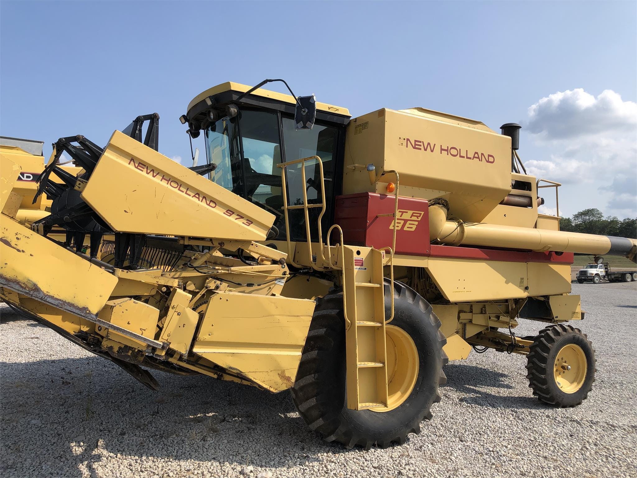 Main image New Holland TR86