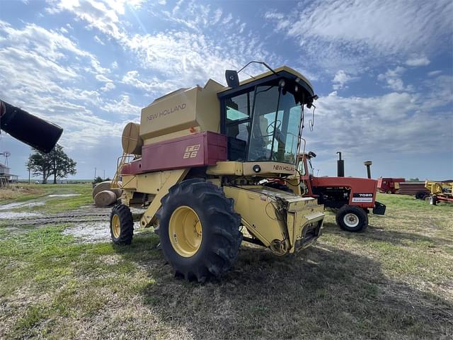 Image of New Holland TR86 equipment image 1