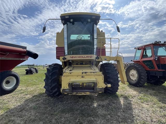 Image of New Holland TR86 equipment image 2