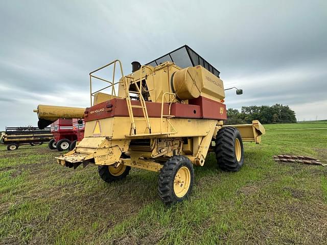 Image of New Holland TR86 equipment image 1