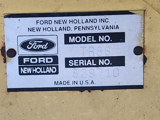 Image of New Holland TR86 equipment image 4