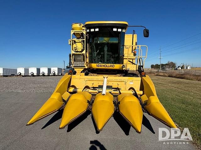 Image of New Holland TR88 equipment image 3